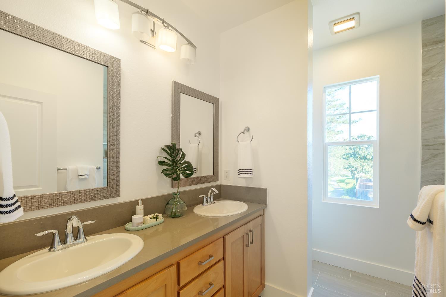 35 Lipton Way Cotati CA 94931