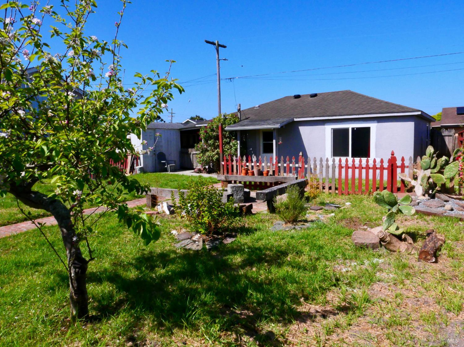165 Livingston Street Fort Bragg CA 95437