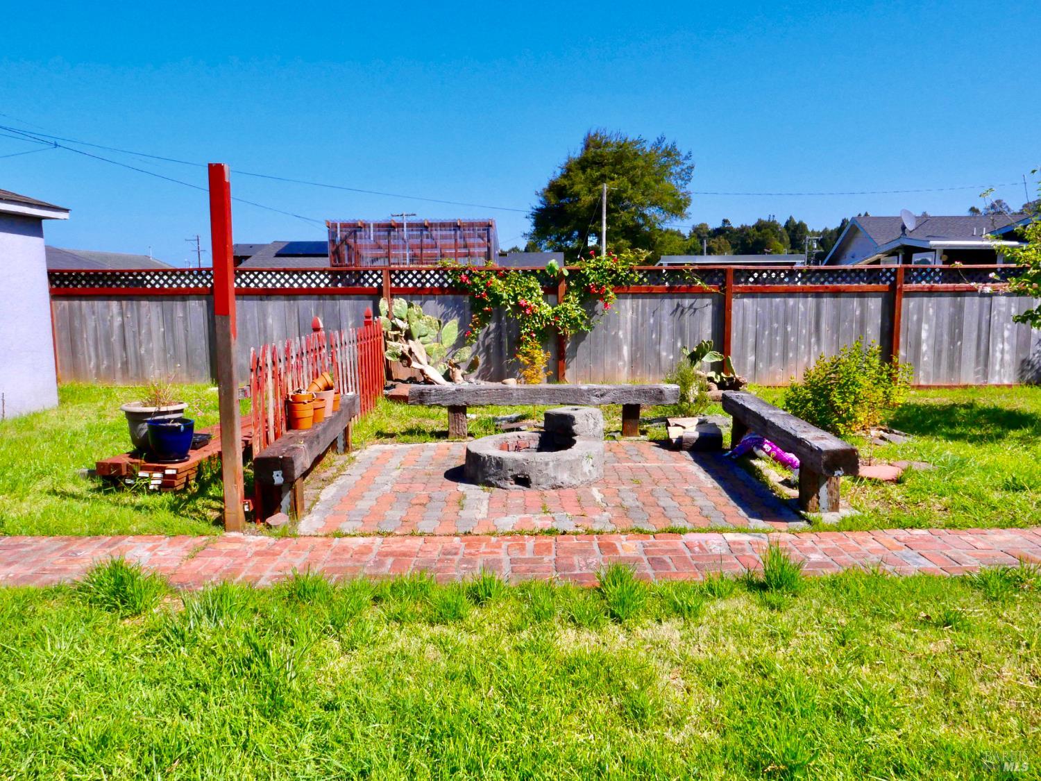 165 Livingston Street Fort Bragg CA 95437