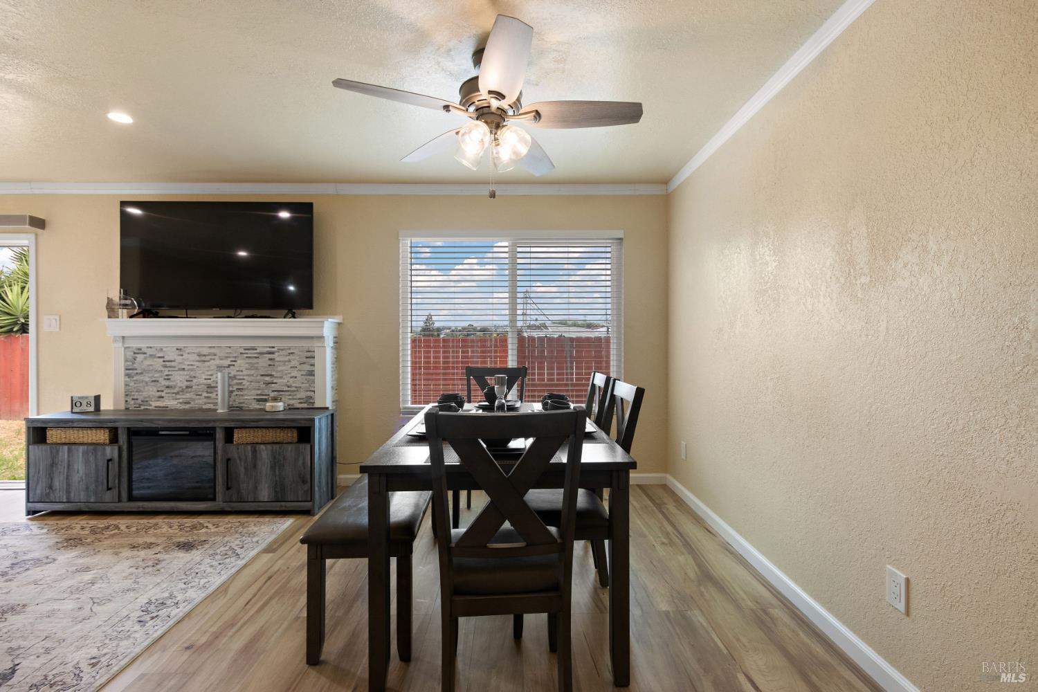 942 5th Street Vallejo CA 94590