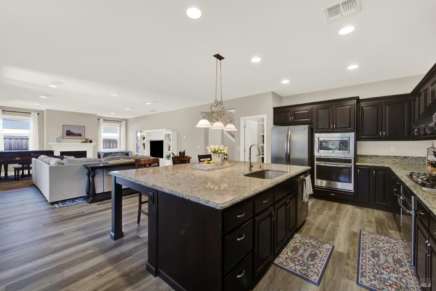 101 Scarlet Street Vacaville CA 95687