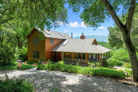 10601 Slattery Road Glen Ellen CA 95442