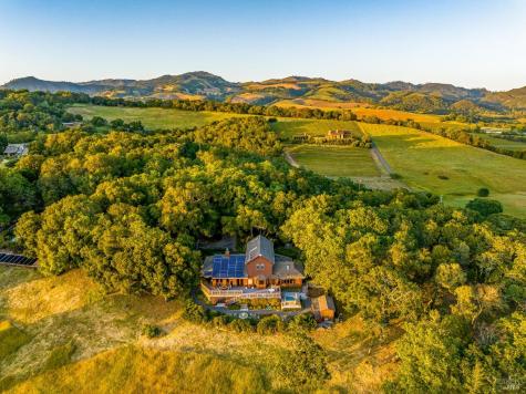 10601 Slattery Road Glen Ellen CA 95442