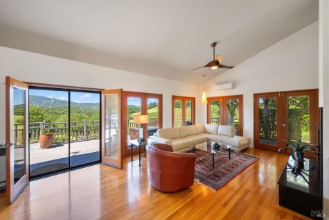 10601 Slattery Road Glen Ellen CA 95442