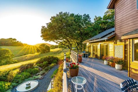 10601 Slattery Road Glen Ellen CA 95442