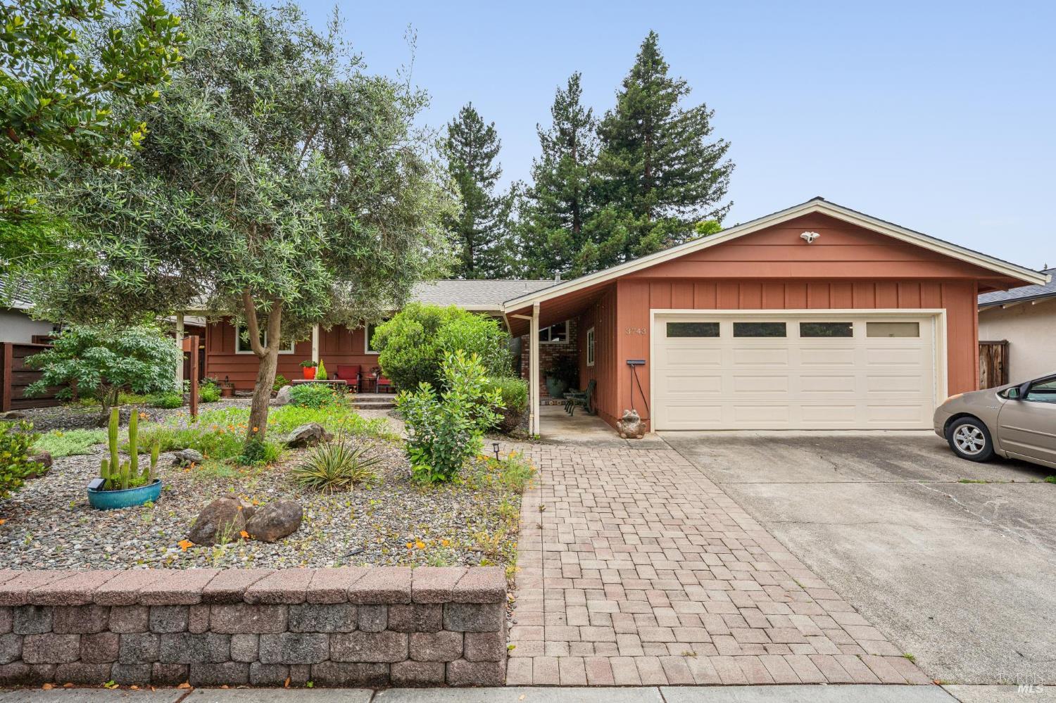 3743 Newark Drive Napa CA 94558