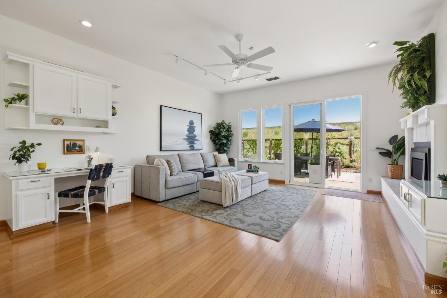 82 Maybeck Street Novato CA 94949