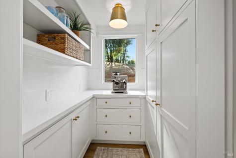 3229 W Dry Creek Road Healdsburg CA 95448