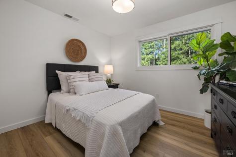 3229 W Dry Creek Road Healdsburg CA 95448