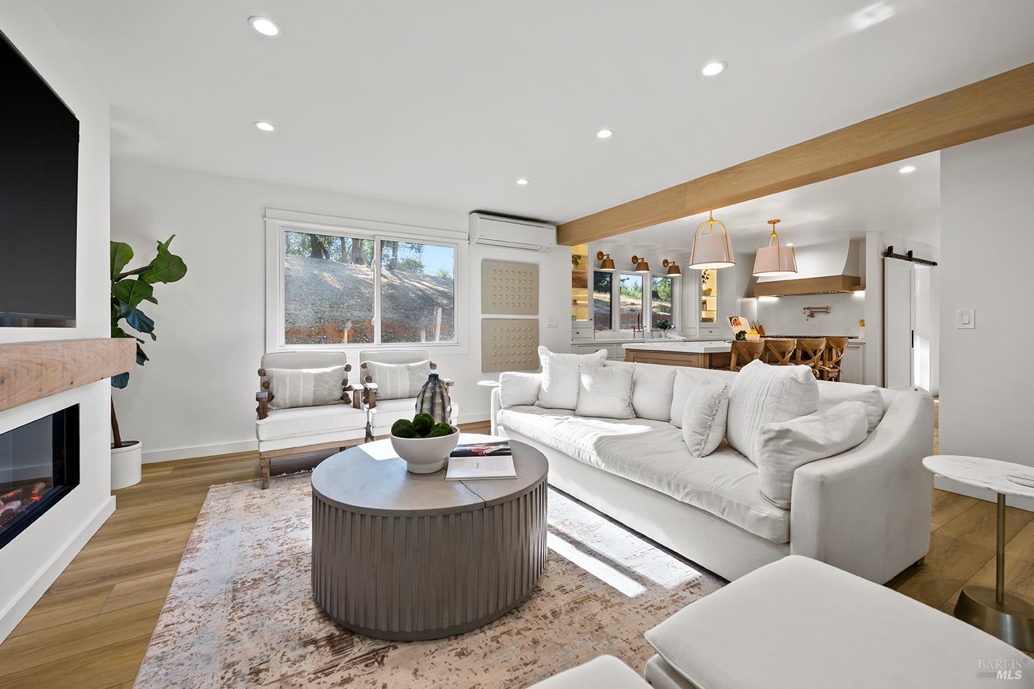 3229 W Dry Creek Road Healdsburg CA 95448