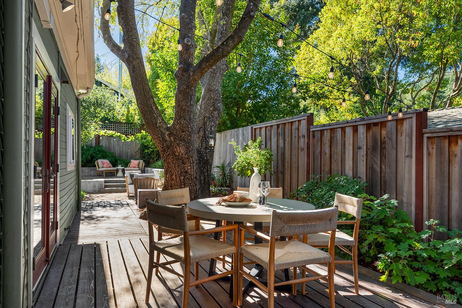 306 Pitt Avenue Sebastopol CA 95472