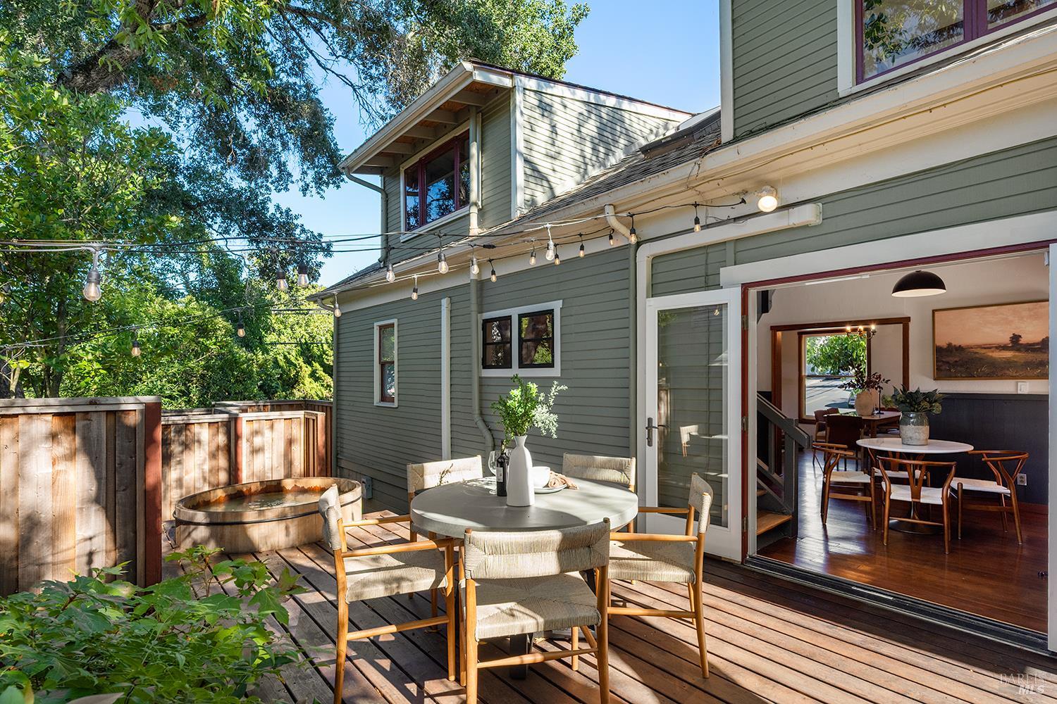 306 Pitt Avenue Sebastopol CA 95472