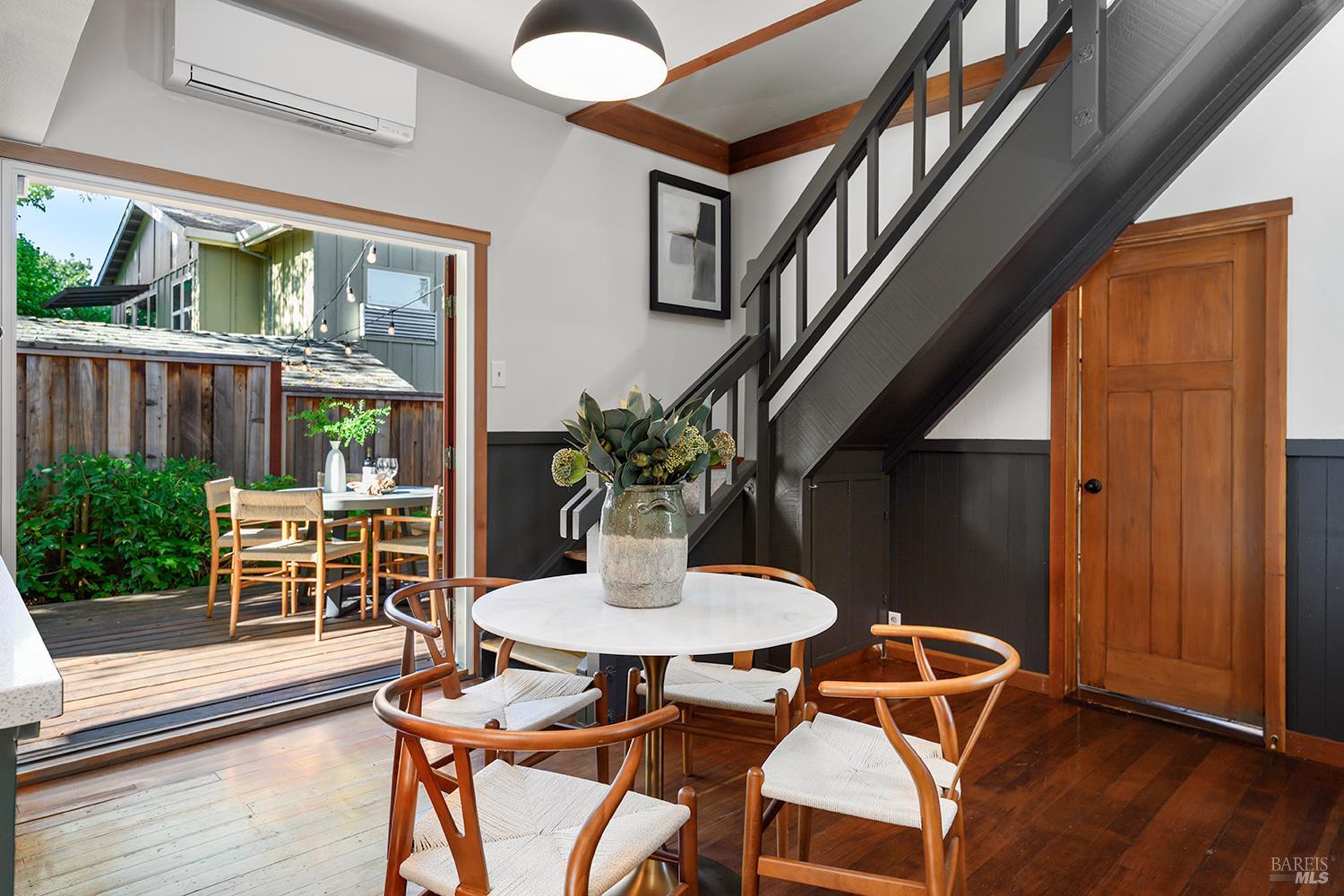 306 Pitt Avenue Sebastopol CA 95472