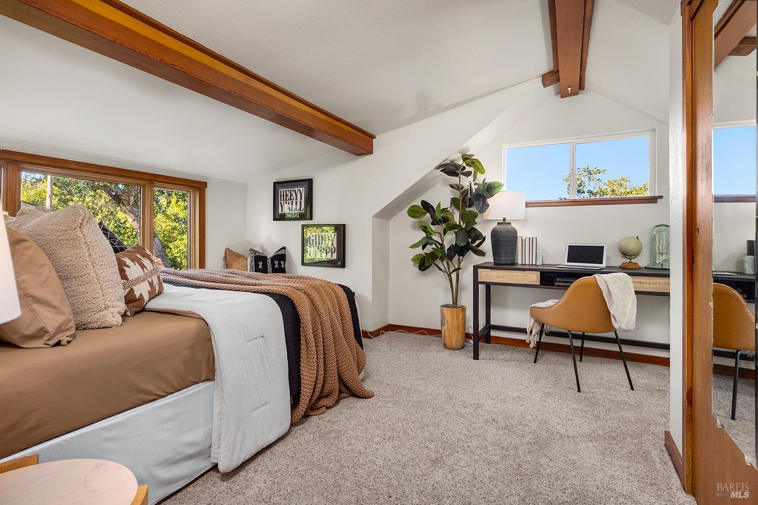 306 Pitt Avenue Sebastopol CA 95472