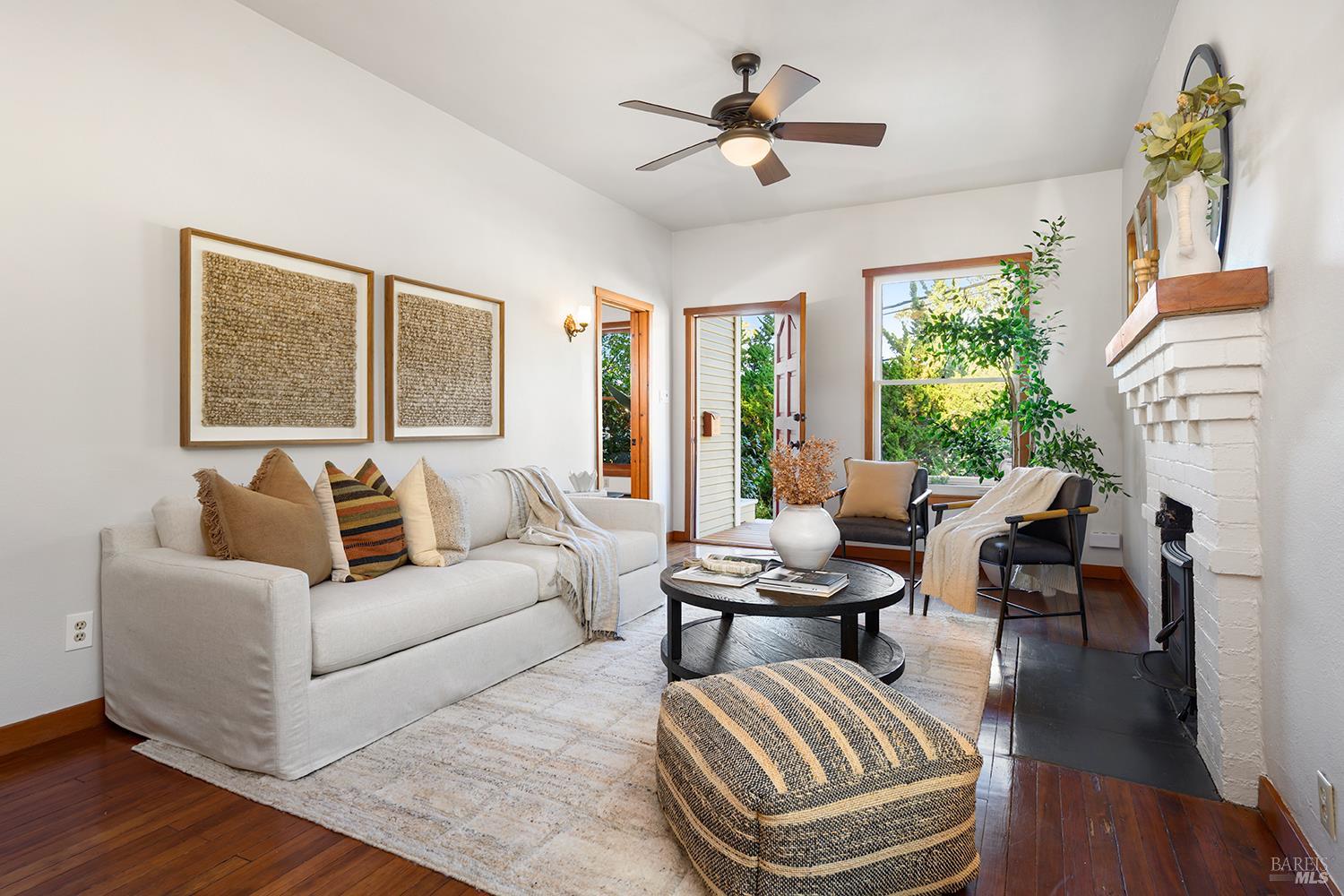 306 Pitt Avenue Sebastopol CA 95472