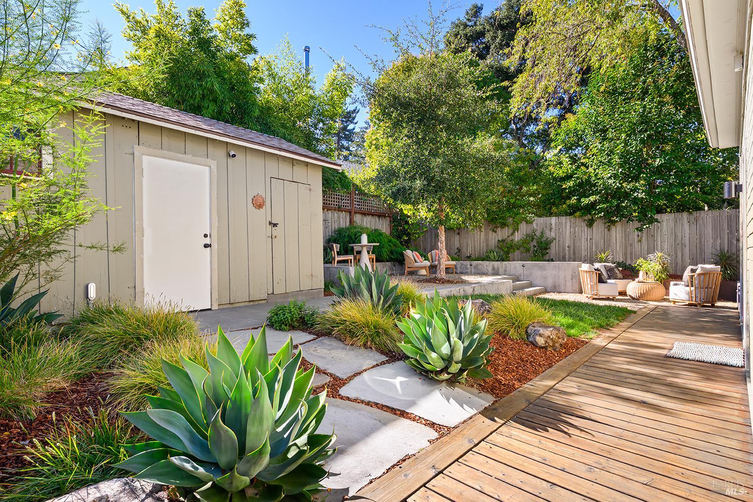 306 Pitt Avenue Sebastopol CA 95472