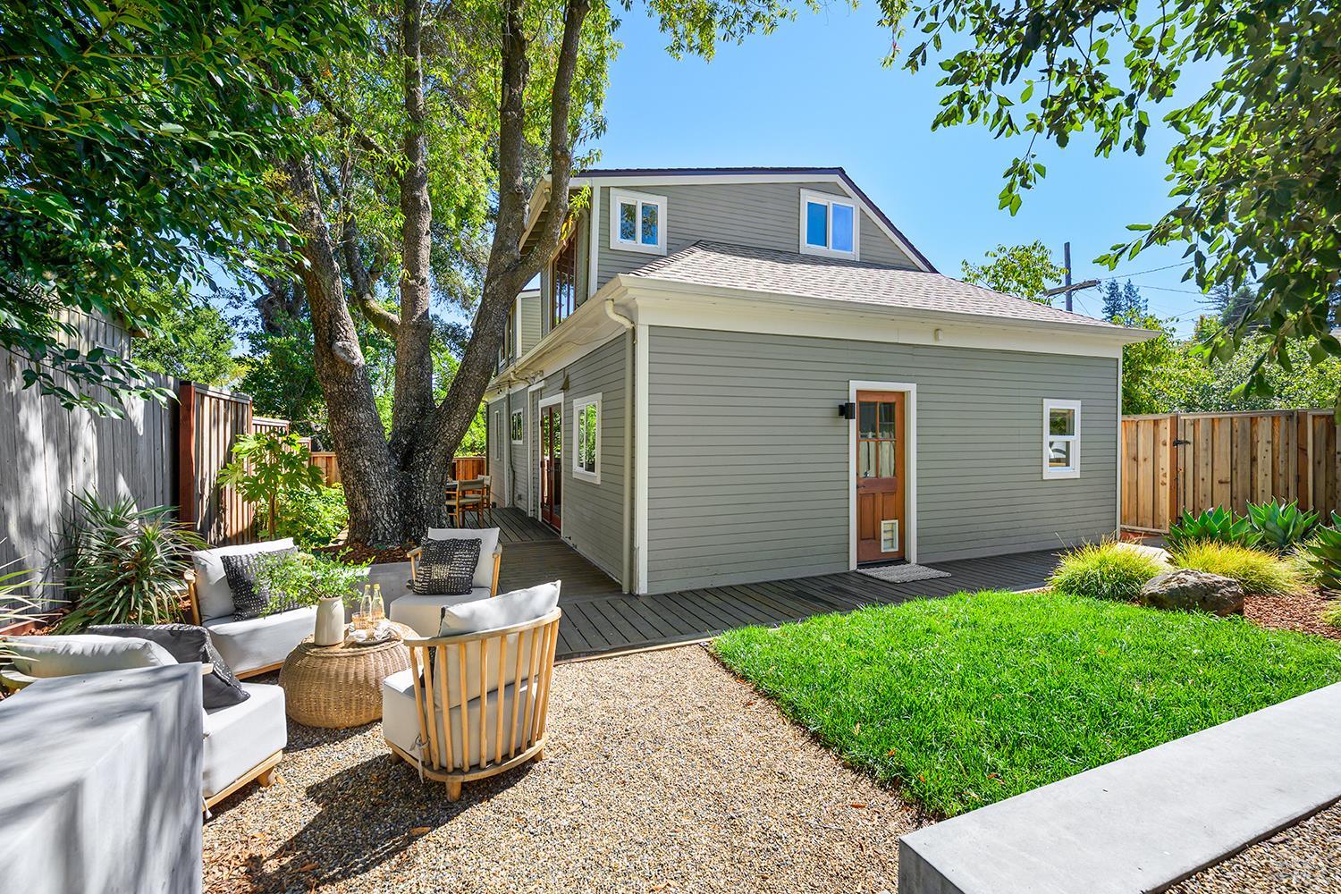 306 Pitt Avenue Sebastopol CA 95472