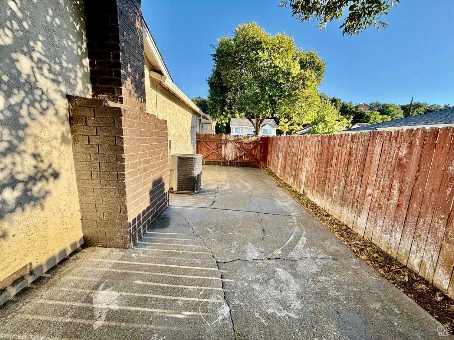 446 Whitney Avenue Vallejo CA 94589