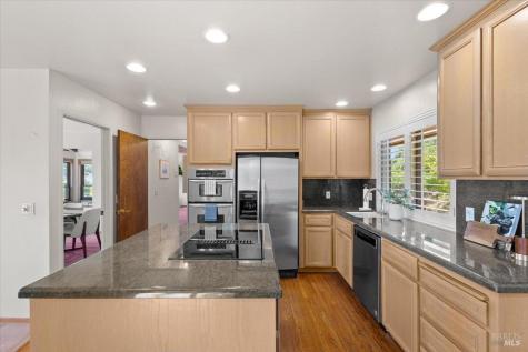 5 Wimbledon Court Novato CA 94949