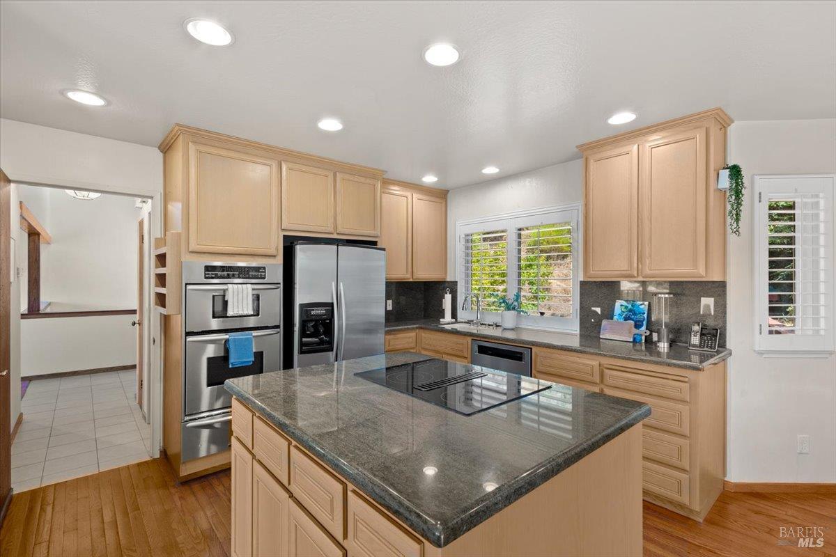 5 Wimbledon Court Novato CA 94949