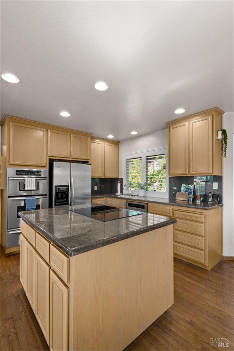 5 Wimbledon Court Novato CA 94949
