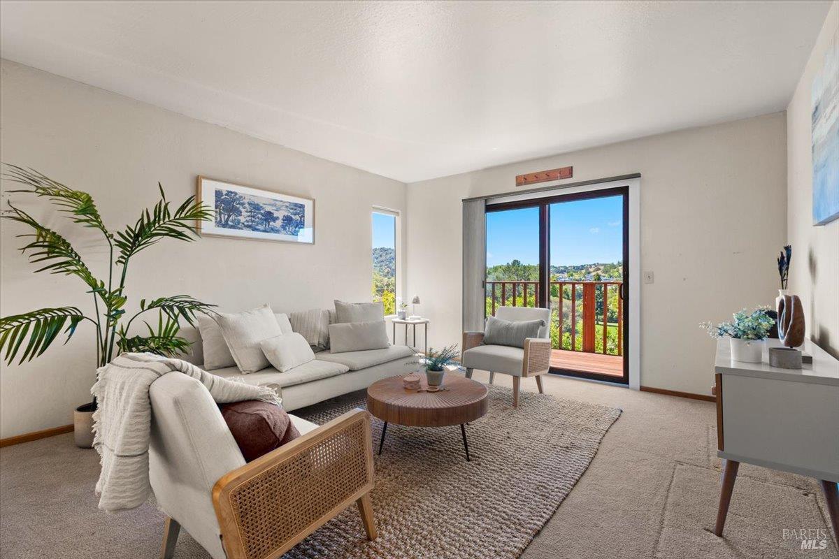 5 Wimbledon Court Novato CA 94949