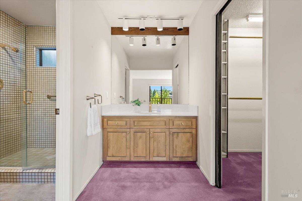 5 Wimbledon Court Novato CA 94949