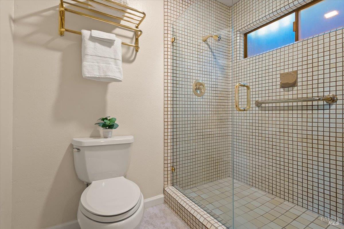 5 Wimbledon Court Novato CA 94949