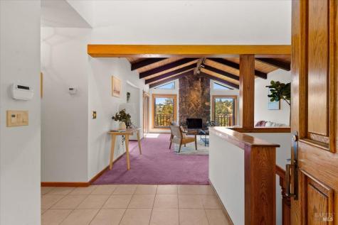 5 Wimbledon Court Novato CA 94949