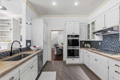 3 Vintage Court Petaluma CA 94954