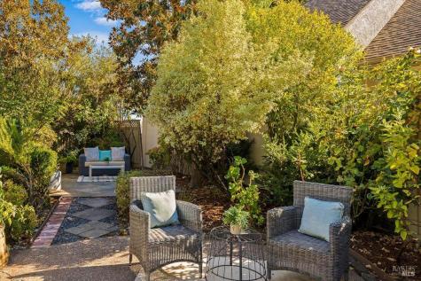3 Vintage Court Petaluma CA 94954