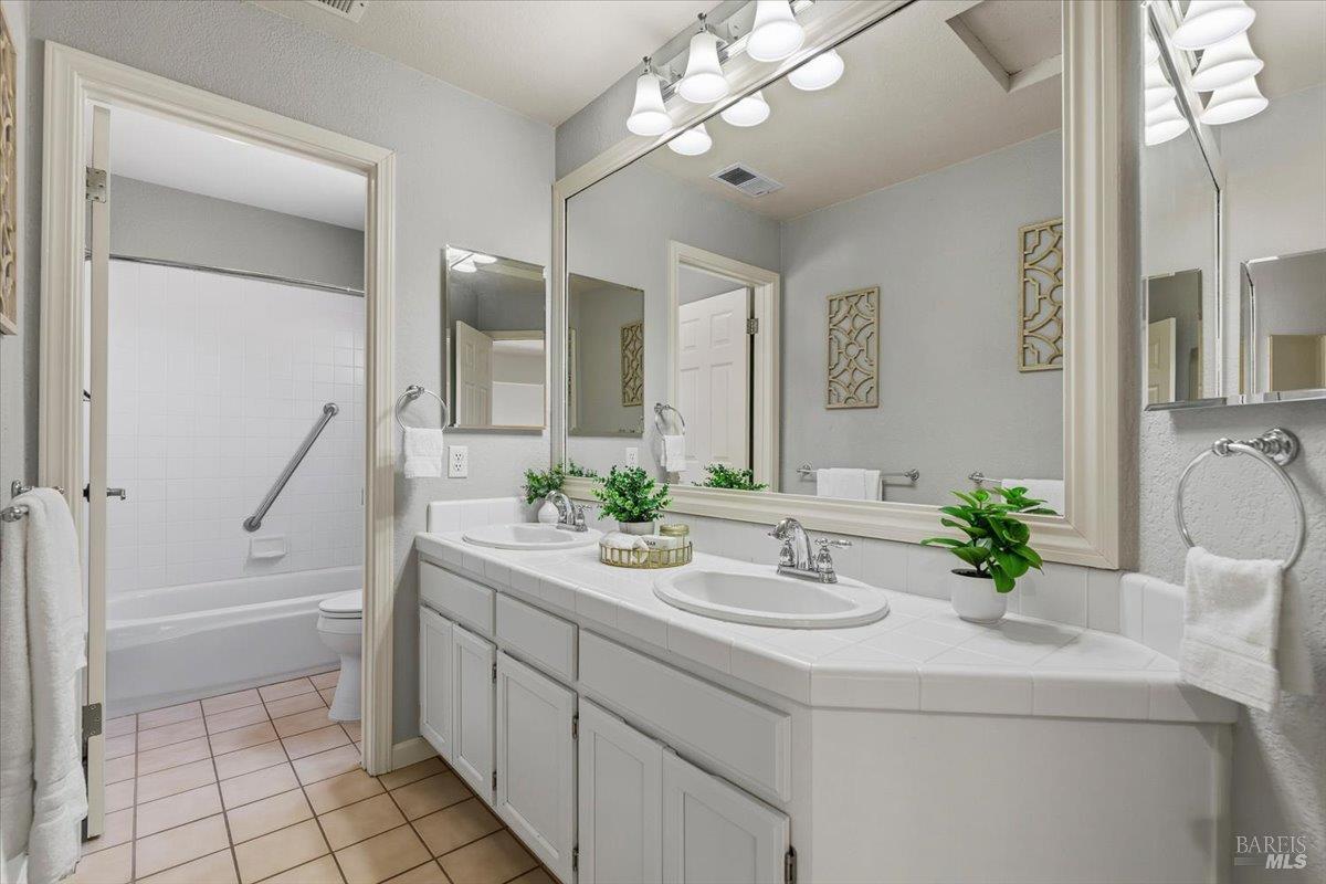 3 Vintage Court Petaluma CA 94954