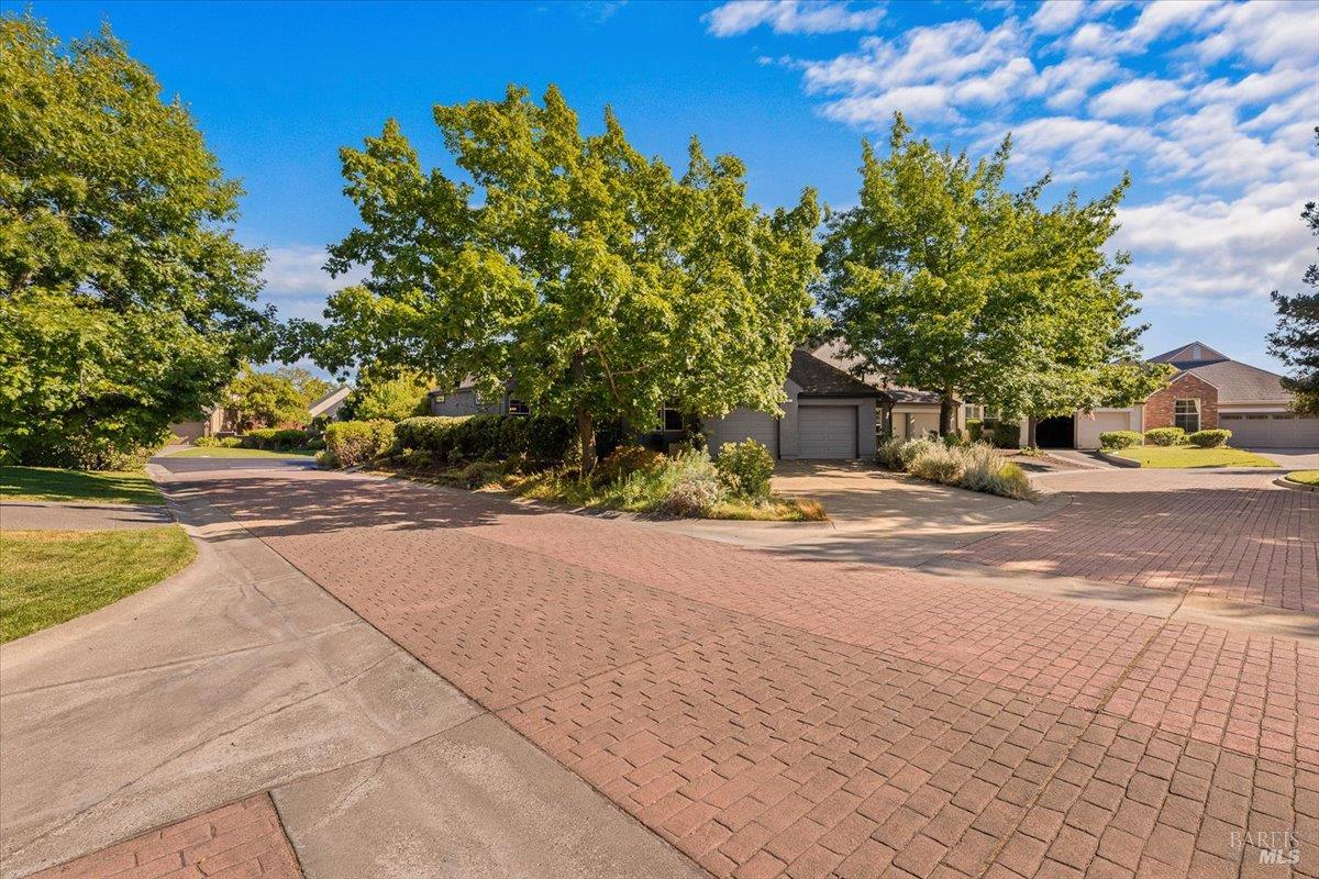 3 Vintage Court Petaluma CA 94954