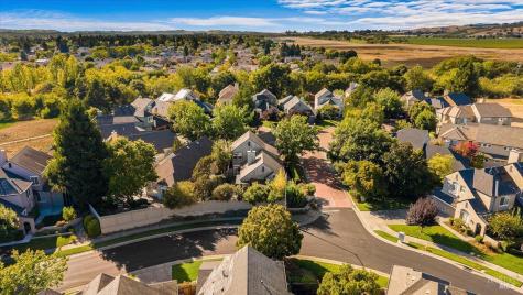 3 Vintage Court Petaluma CA 94954