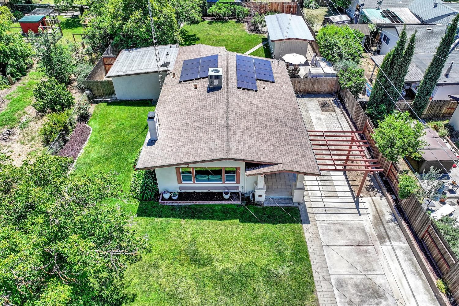 390 S 3rd Street Dixon CA 95620
