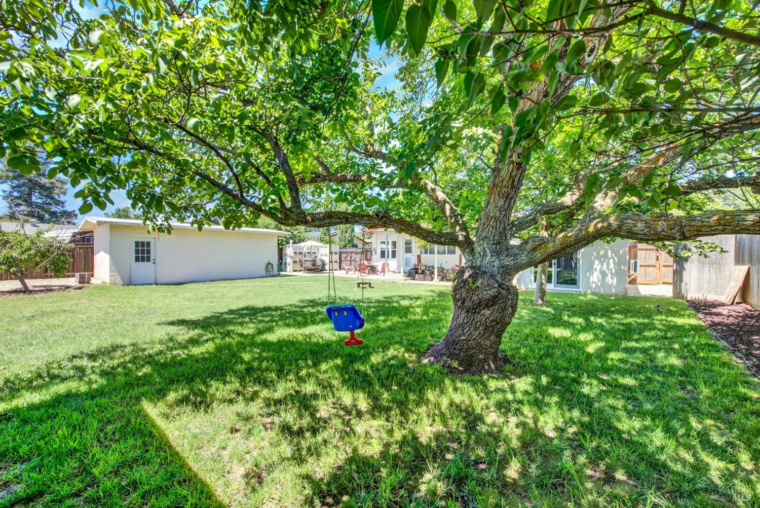 390 S 3rd Street Dixon CA 95620