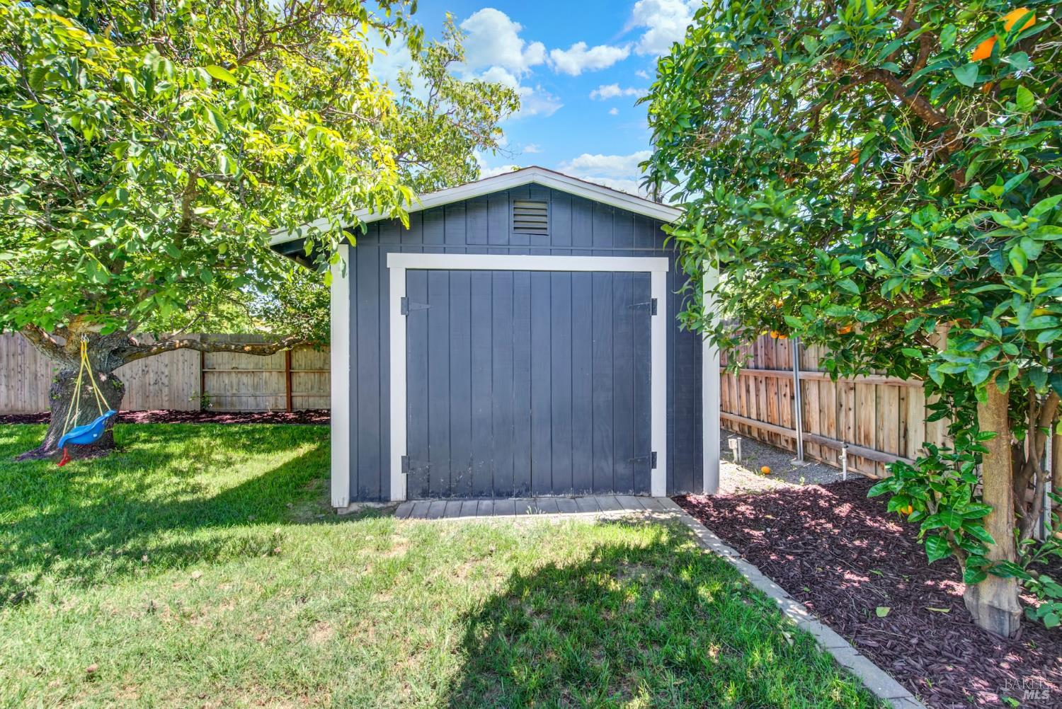 390 S 3rd Street Dixon CA 95620