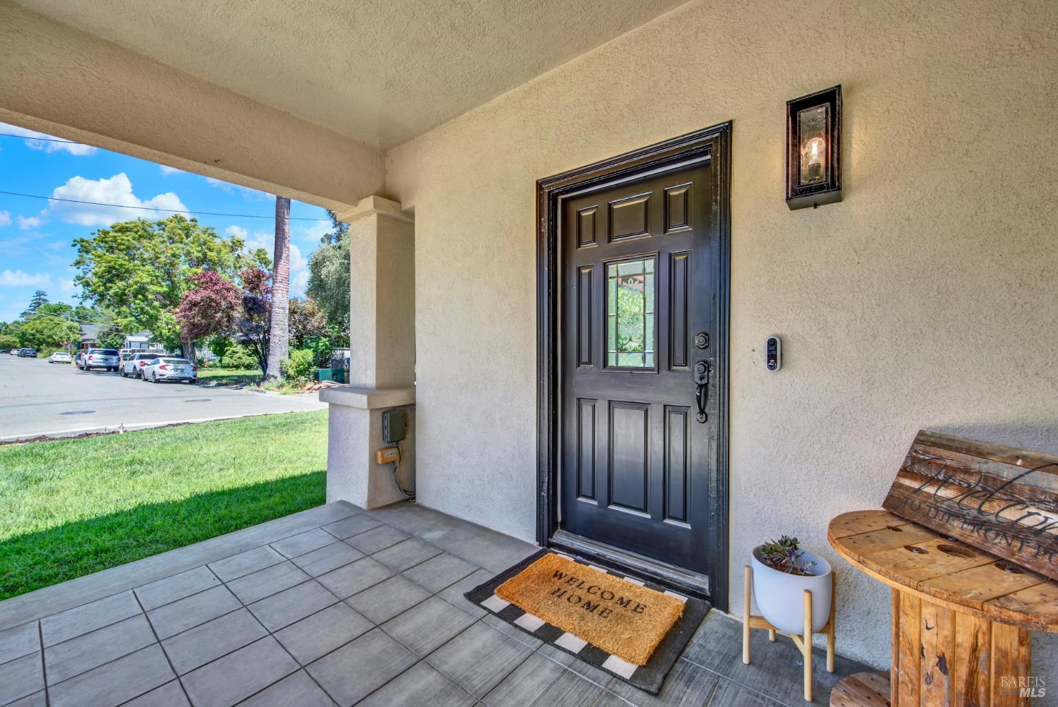 390 S 3rd Street Dixon CA 95620