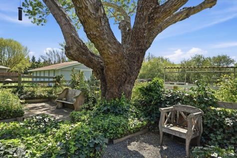 4320 Roblar Road Petaluma CA 94952