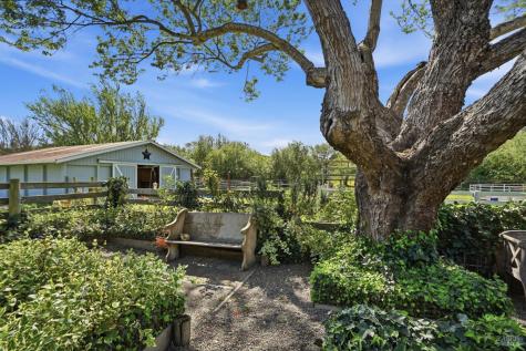 4320 Roblar Road Petaluma CA 94952