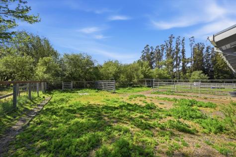4320 Roblar Road Petaluma CA 94952