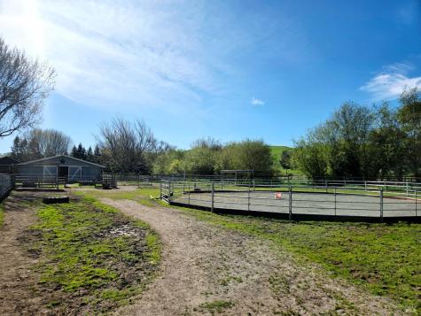 4320 Roblar Road Petaluma CA 94952