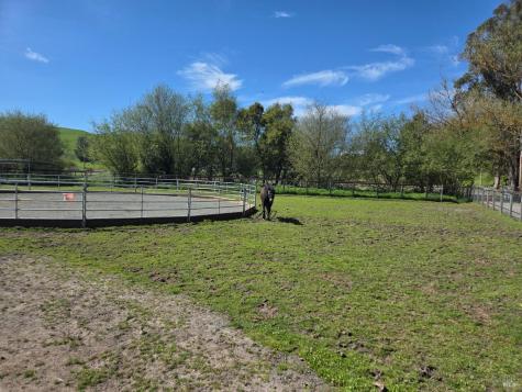 4320 Roblar Road Petaluma CA 94952