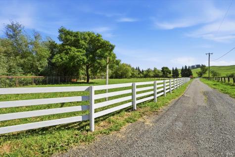 4320 Roblar Road Petaluma CA 94952