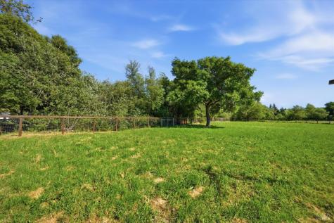 4320 Roblar Road Petaluma CA 94952
