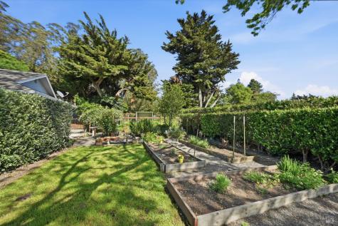 4320 Roblar Road Petaluma CA 94952