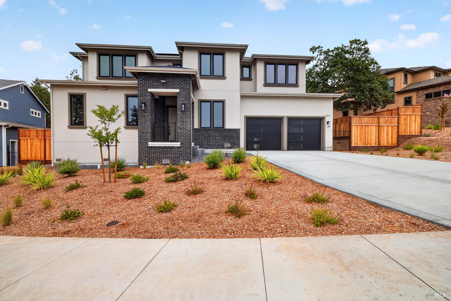1913 Carlile Place Santa Rosa CA 95403