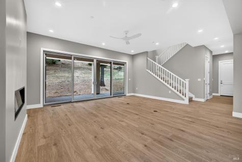 1913 Carlile Place Santa Rosa CA 95403