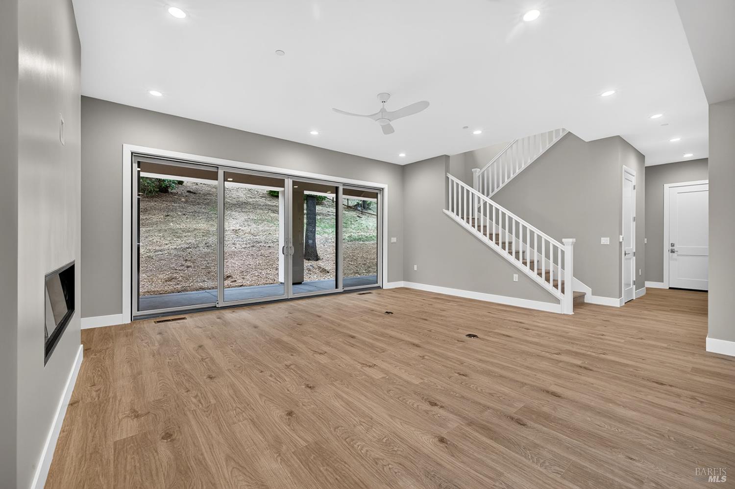 1913 Carlile Place Santa Rosa CA 95403