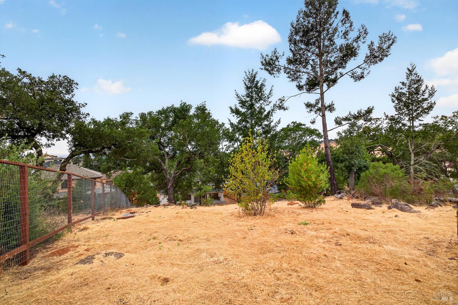 1913 Carlile Place Santa Rosa CA 95403